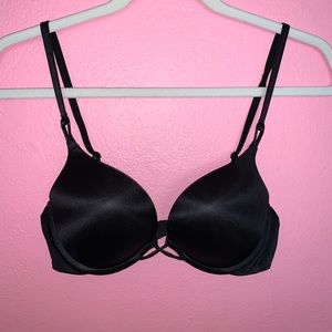 Victoria’s Secret Bombshell Plunge Bra 34B